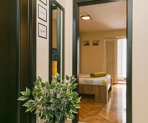 Apartmán With Parking Space - 19637 *